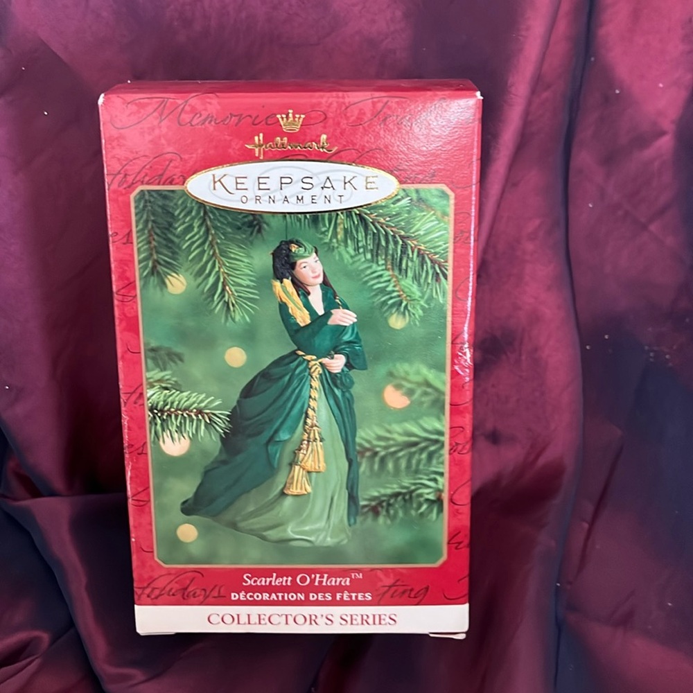 Hallmark Keepsake GWTW Scarlett in her Green Velvet Dress 2000